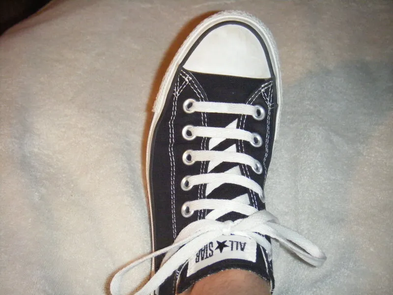 The basic serrated Converse shoe lace style is chosen by many people