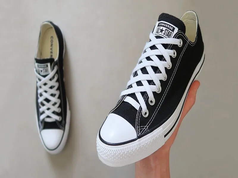 Unique diamond style Converse shoe laces